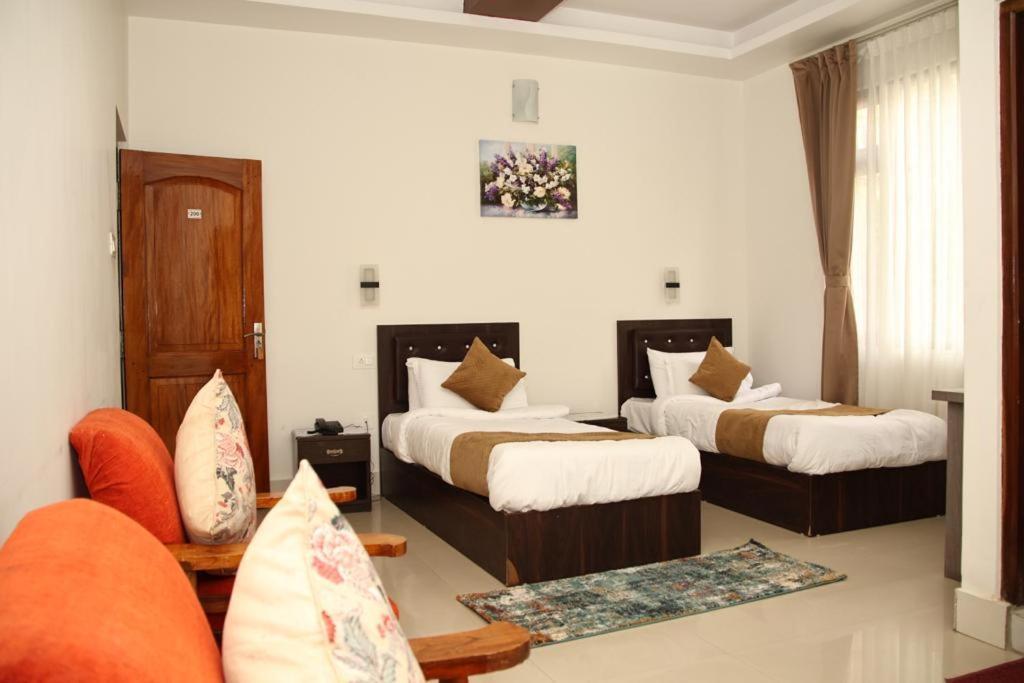 Maplewood Hotel & Spa Gangtok Exterior foto